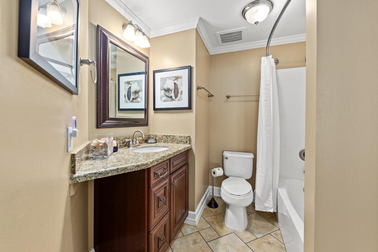 Gulf Front Master Bedroom! 2 Pools & Hot Tubs! Sleeps 8! Panama City Beach Extérieur photo