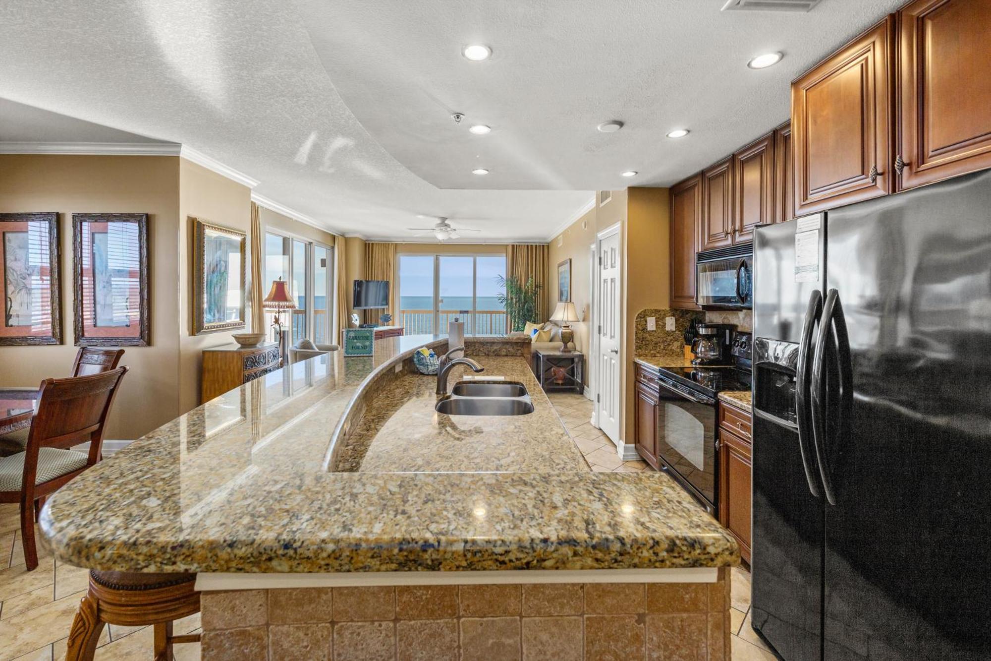 Gulf Front Master Bedroom! 2 Pools & Hot Tubs! Sleeps 8! Panama City Beach Extérieur photo