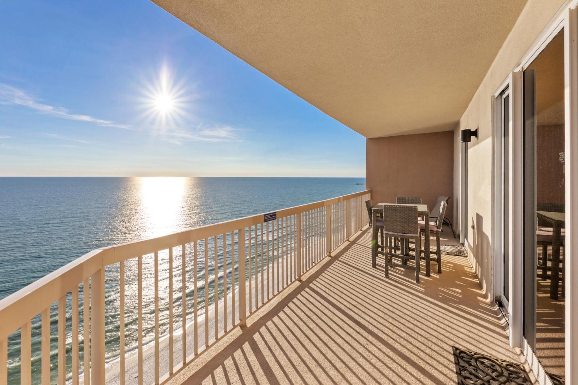 Gulf Front Master Bedroom! 2 Pools & Hot Tubs! Sleeps 8! Panama City Beach Extérieur photo