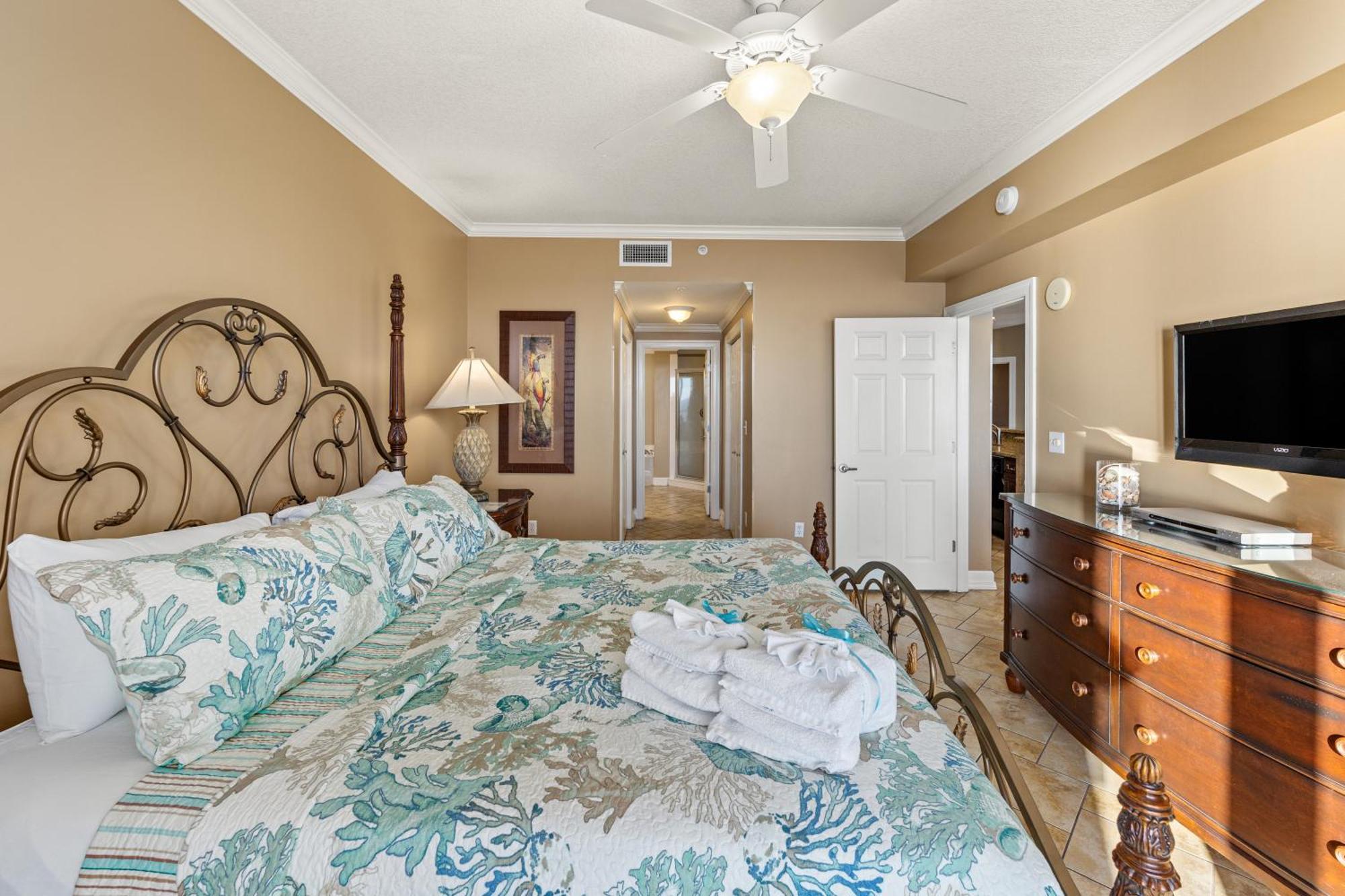 Gulf Front Master Bedroom! 2 Pools & Hot Tubs! Sleeps 8! Panama City Beach Extérieur photo