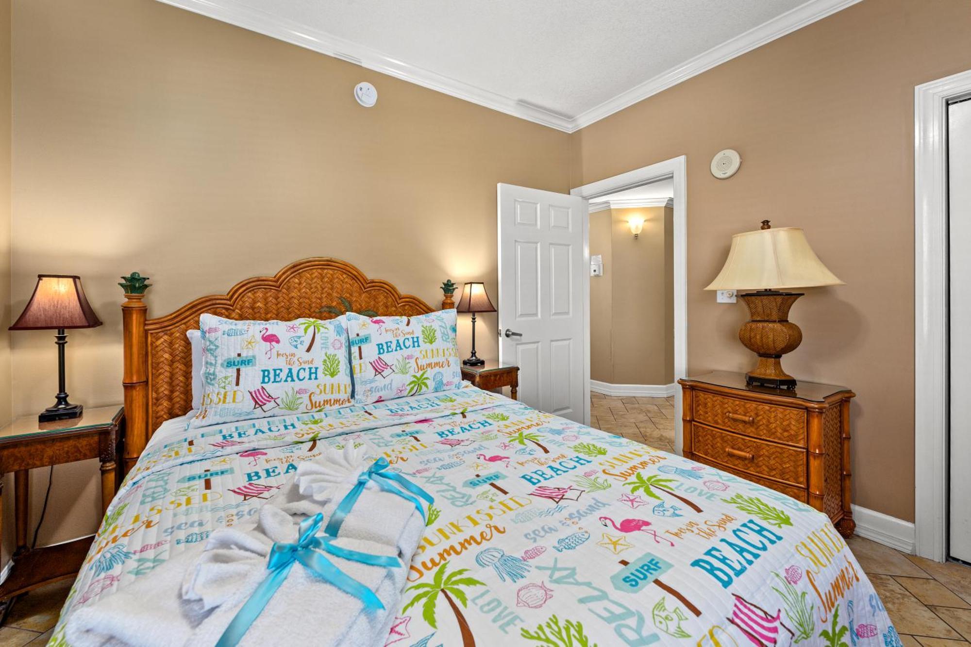 Gulf Front Master Bedroom! 2 Pools & Hot Tubs! Sleeps 8! Panama City Beach Extérieur photo